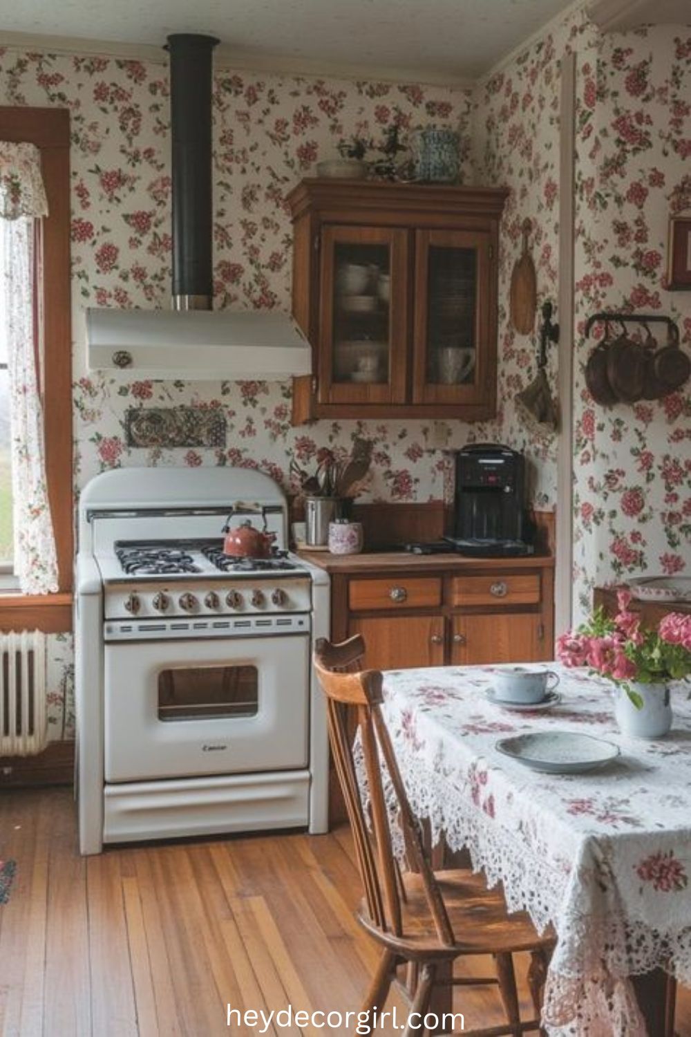 Vintage-Inspired Kitchen Decor