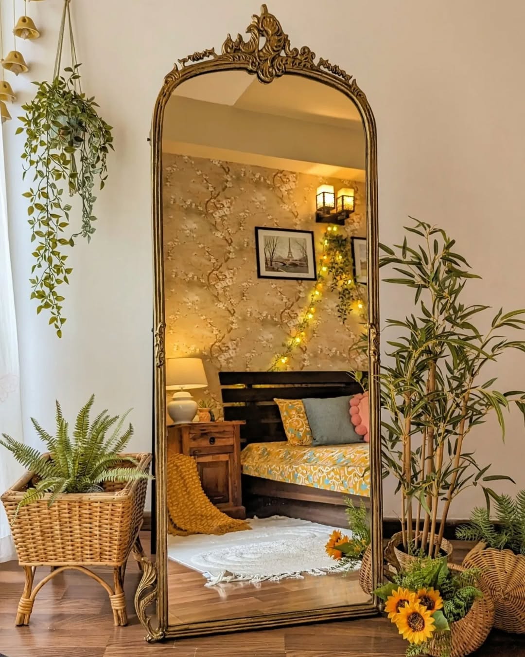 Wall Mirror Decorations