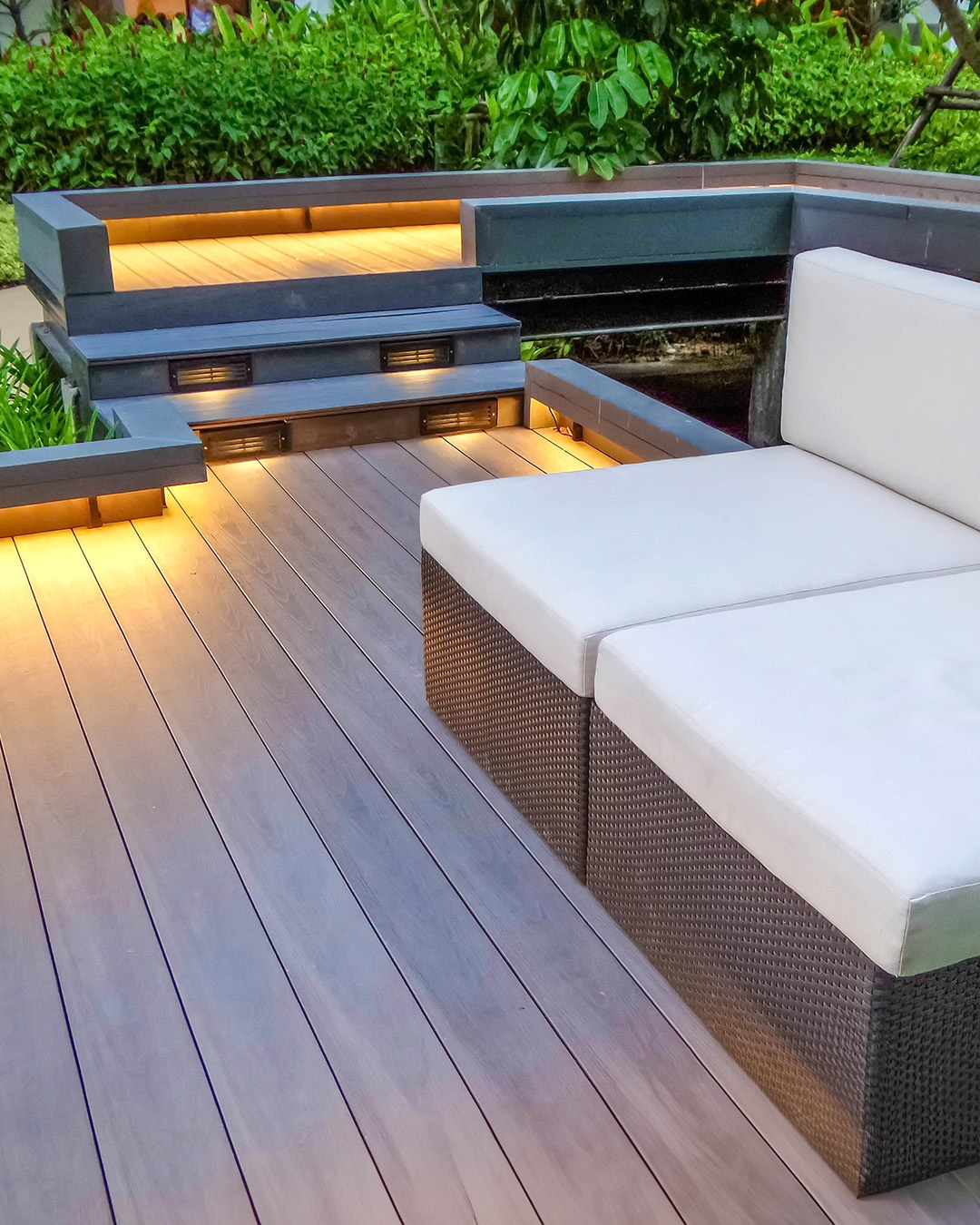 Backyard Lights Ideas