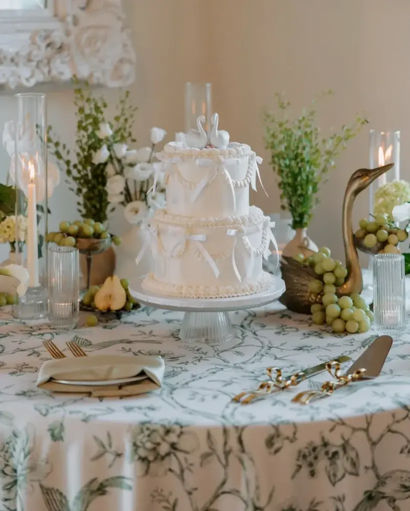 Elegant White Party Décor Ideas