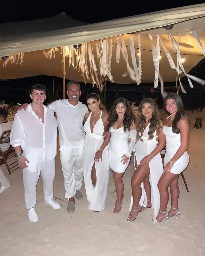 Elegant White Party Décor Ideas