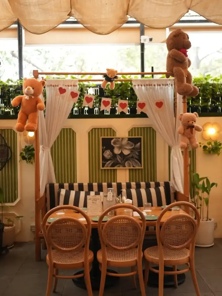 Teddy Bear Baby Shower Decor
